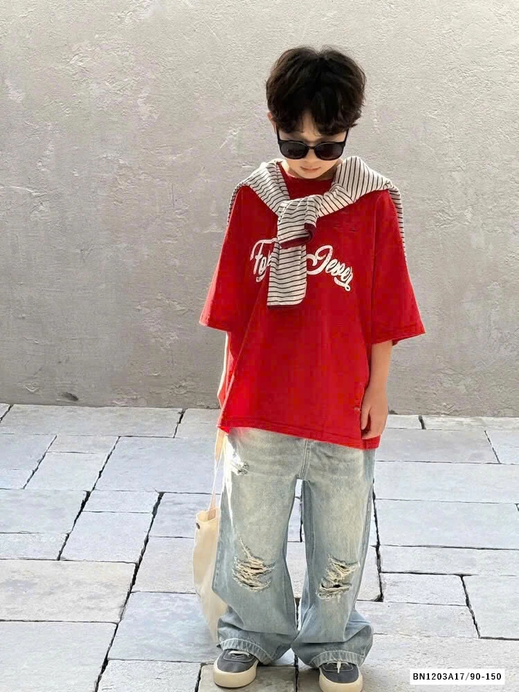 ÁO THUN ĐỎ IN CHỮ