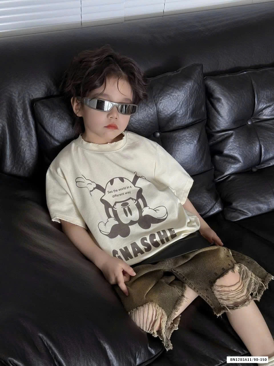 ÁO MICKEY MIX SHORT JEANS RÁCH GỐI