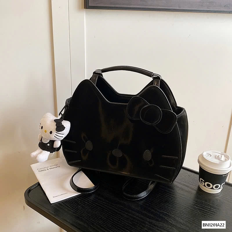 TÚI DA PU ĐEN KITTY