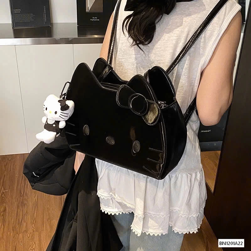 TÚI DA PU ĐEN KITTY