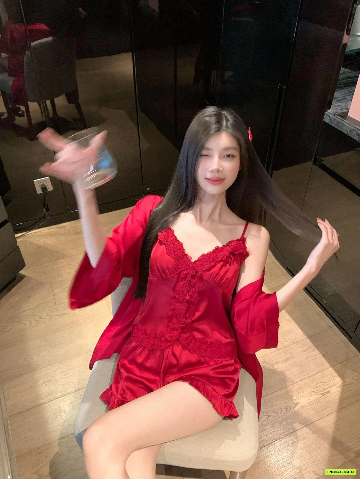 BỘ NGỦ LỤA 2 DÂY VIỀN HOA