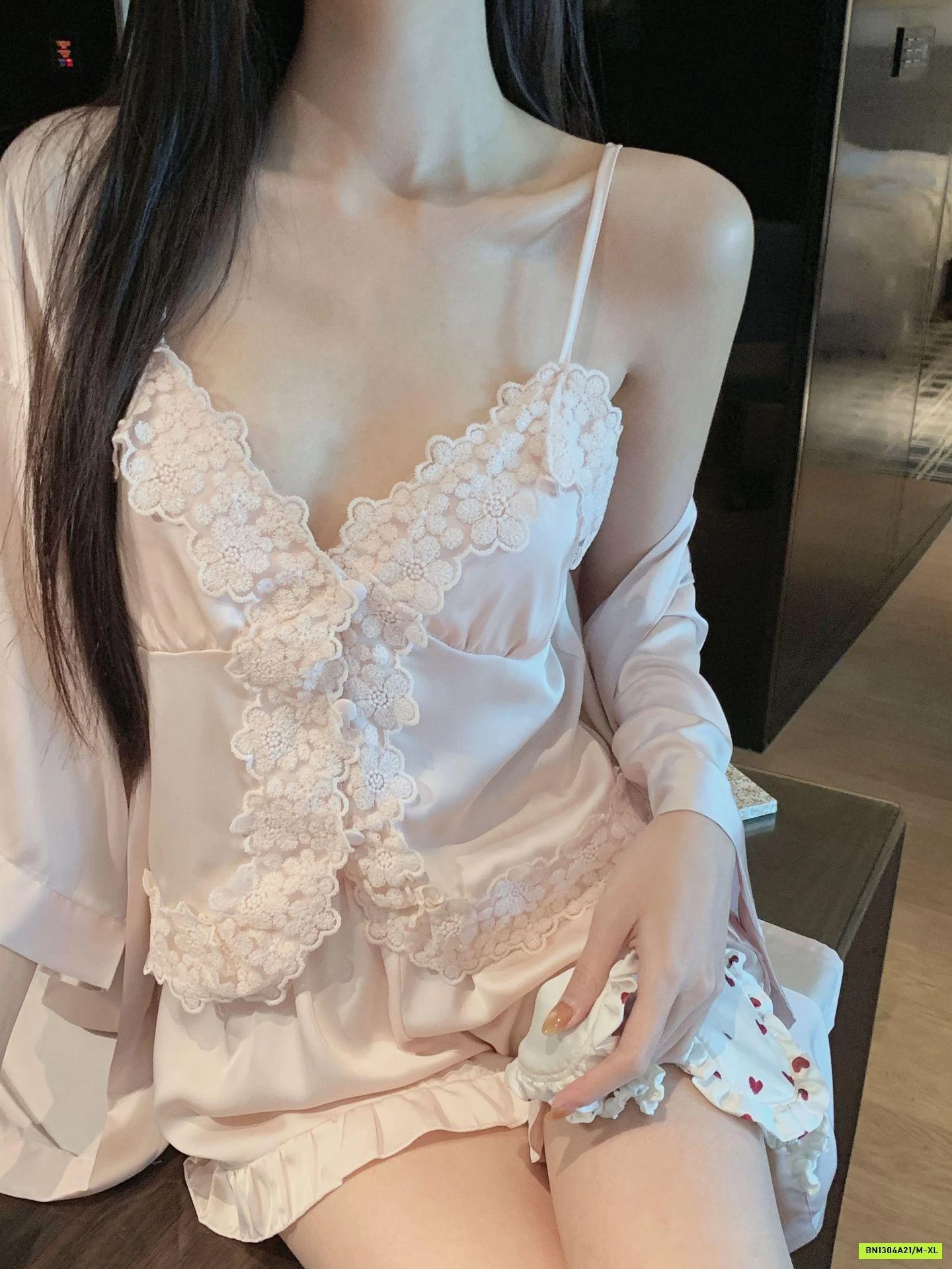 BỘ NGỦ LỤA 2 DÂY VIỀN HOA