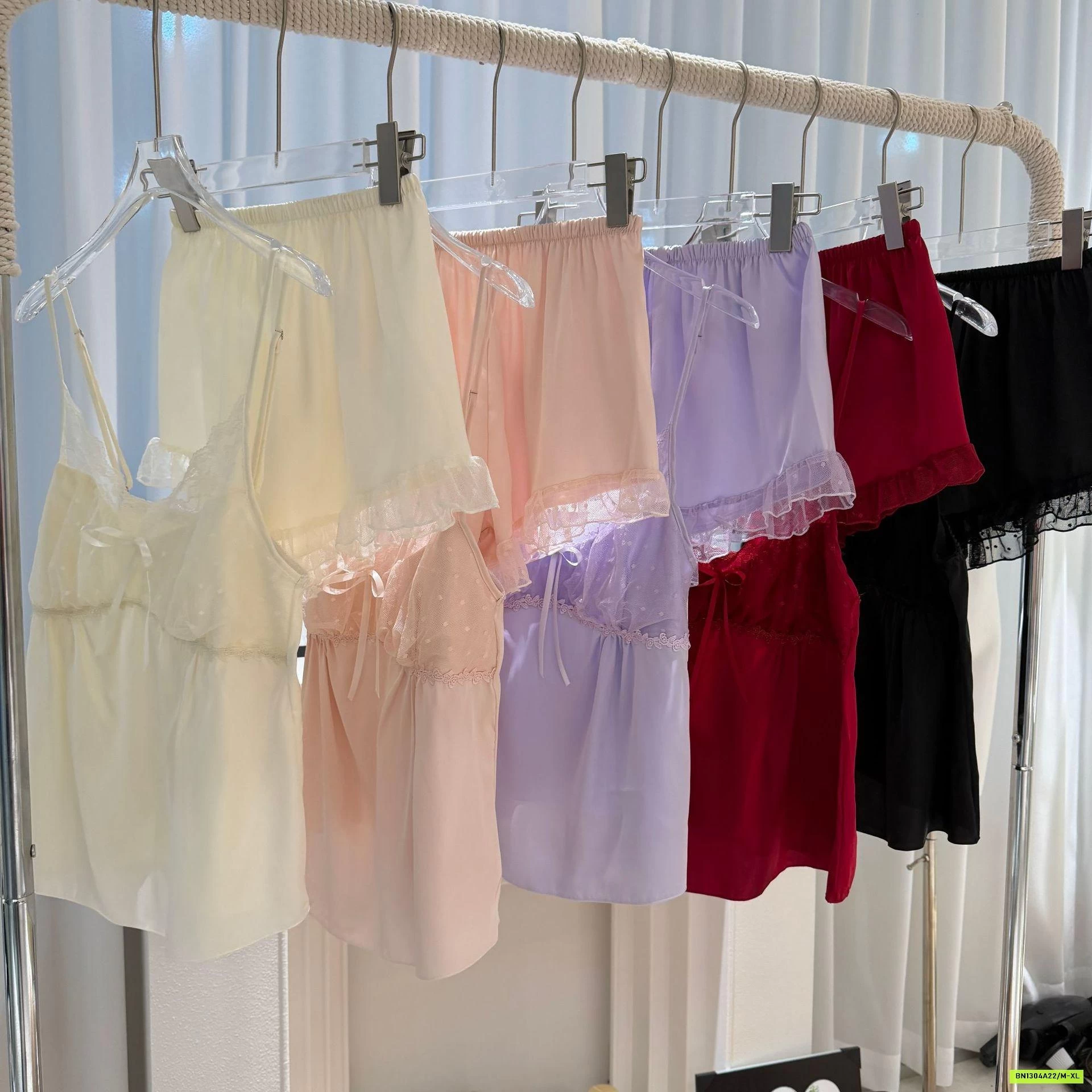 BỘ NGỦ LỤA 2 DÂY VIỀN REN