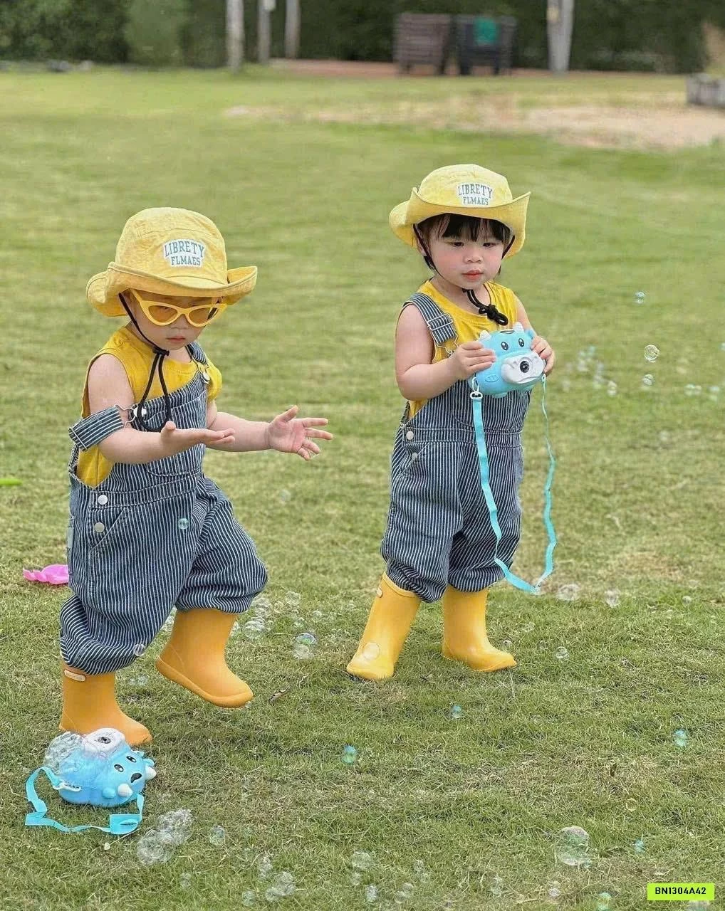 COMBO MŨ + ỦNG ĐI BIỂN