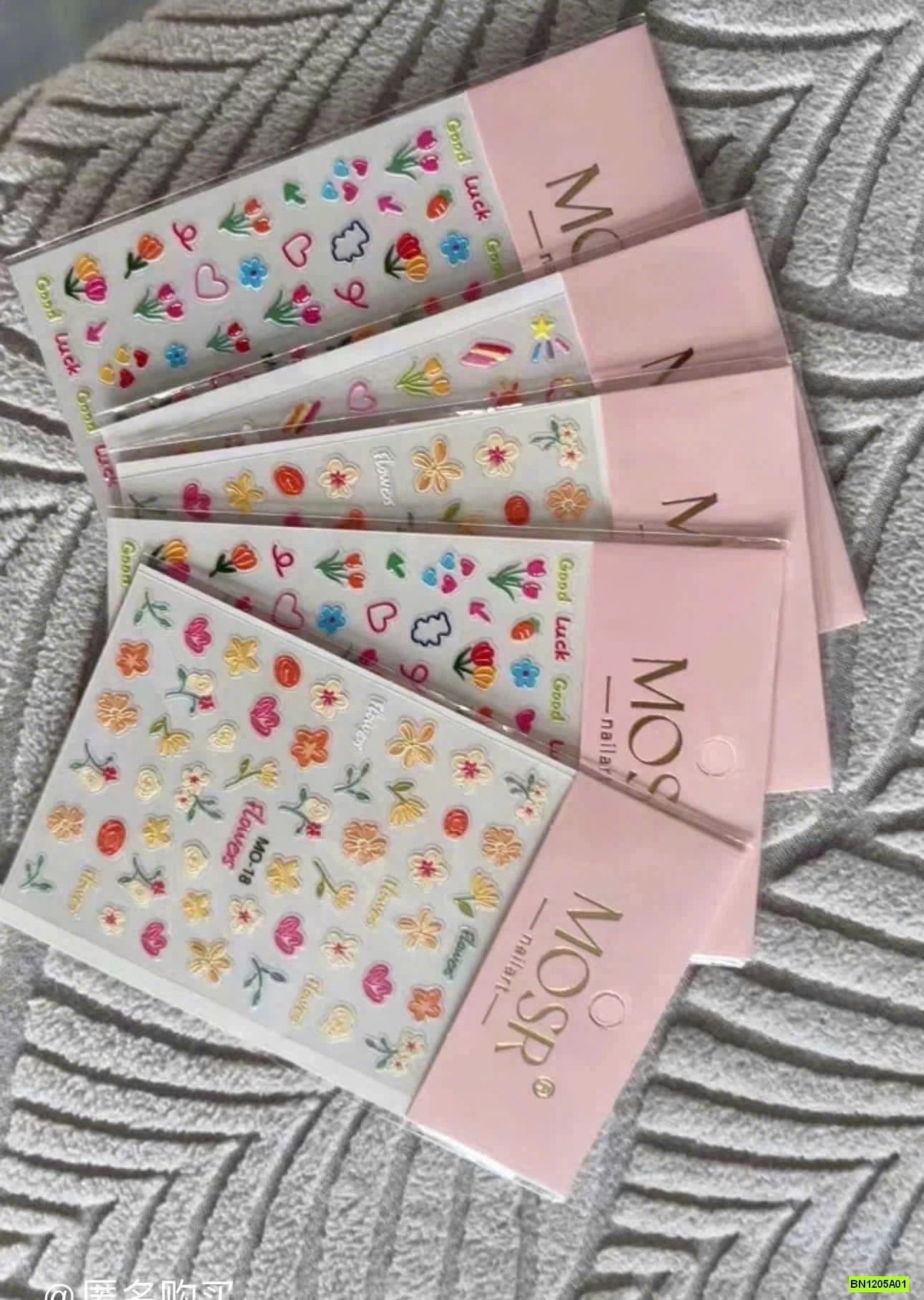 SÉT 6 BÌA DÁN MÓNG TAY KUTE