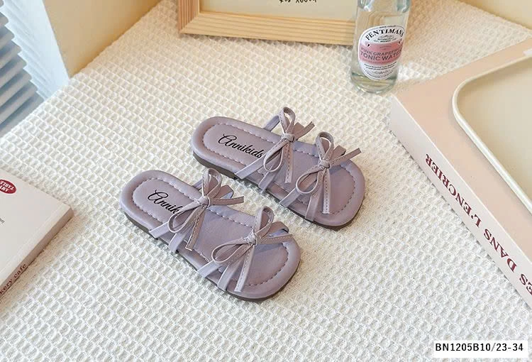 DÉP LÊ ĐẾ BỆT QUAI THẮT NƠ BG