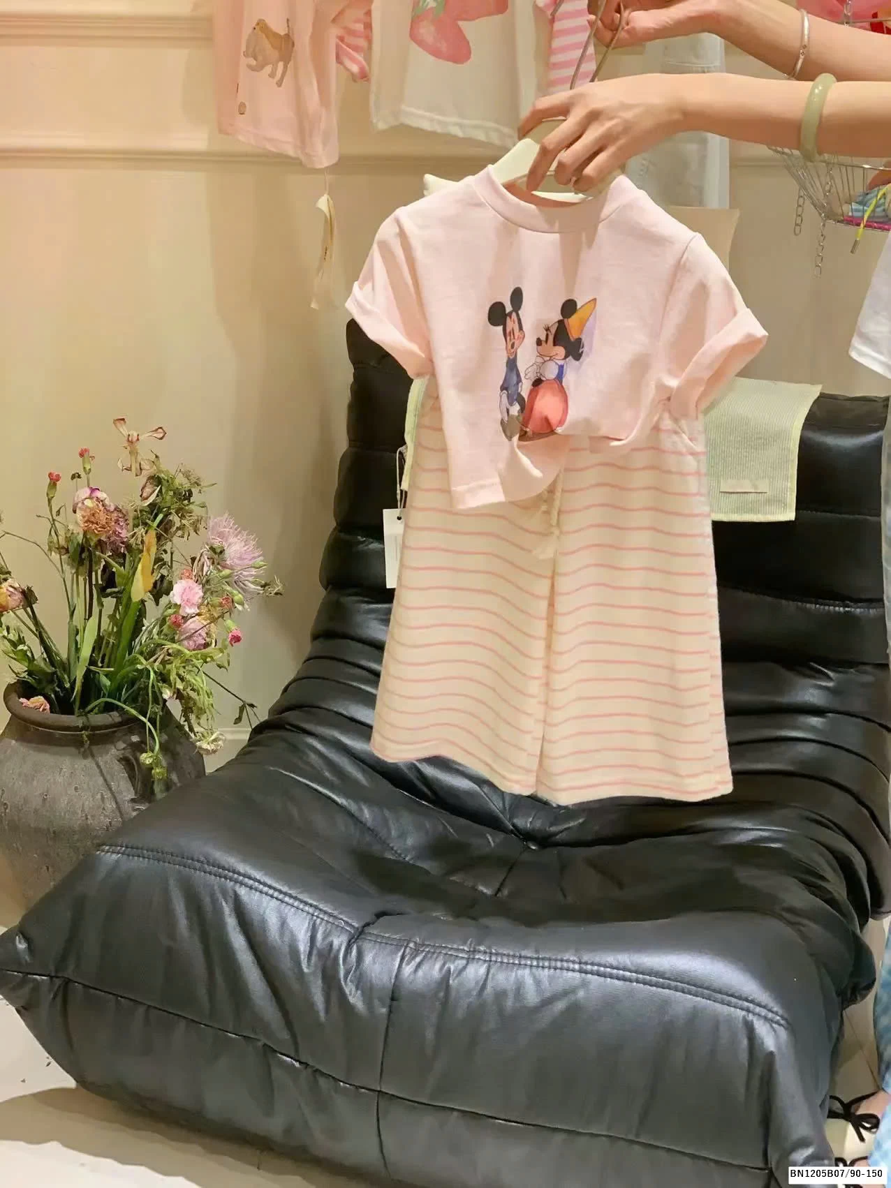 SET ÁO PHÔNG VÀ QUẦN SUÔNG MICKEY HỒNG