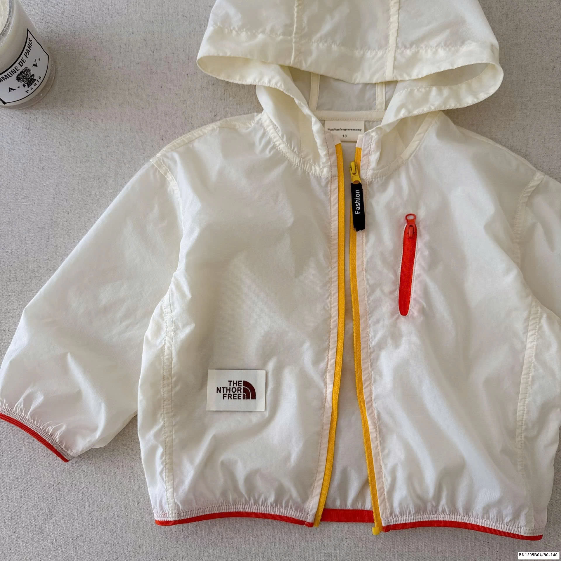 ÁO KHOÁC MỎNG CHỐNG NẮNG BT