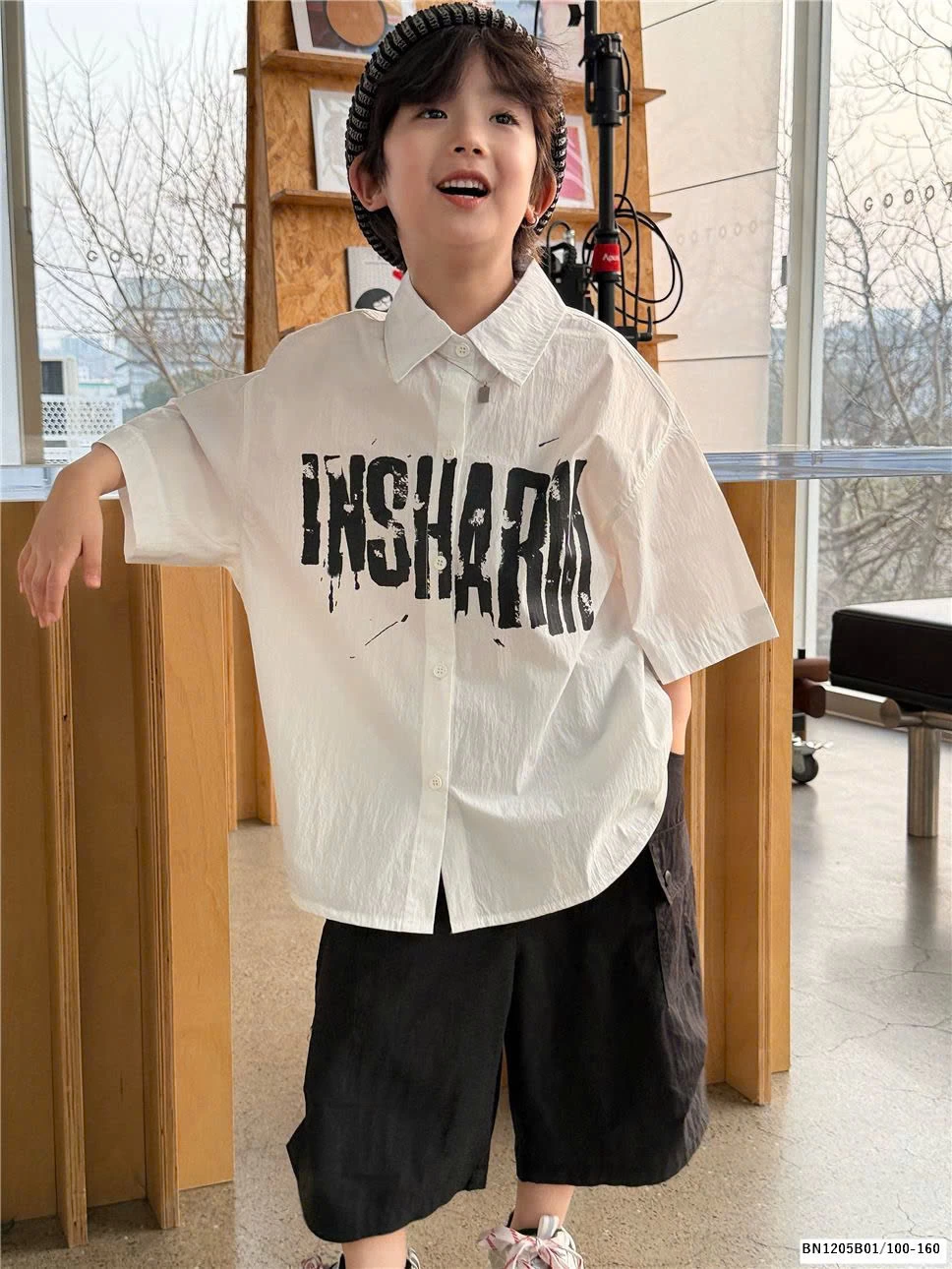 ÁO SƠ MI CỘC TAY IN CHỮ