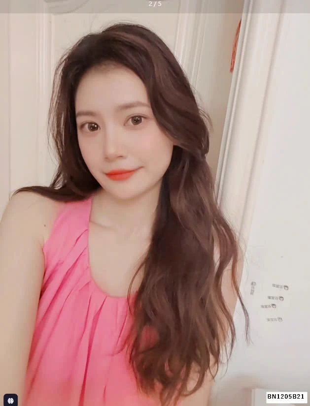 ĐẦM NGỦ THÔ CÓ ĐỆM NGỰC