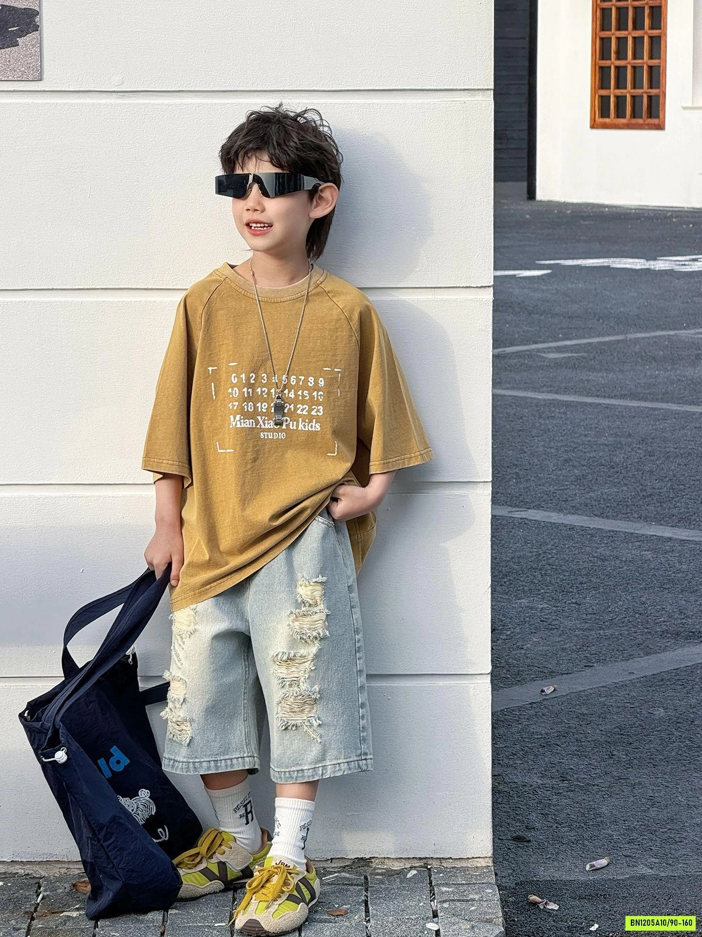 ÁO THUN VÀNG MIX SHORT JEANS RÁCH MSHOPKIDS
