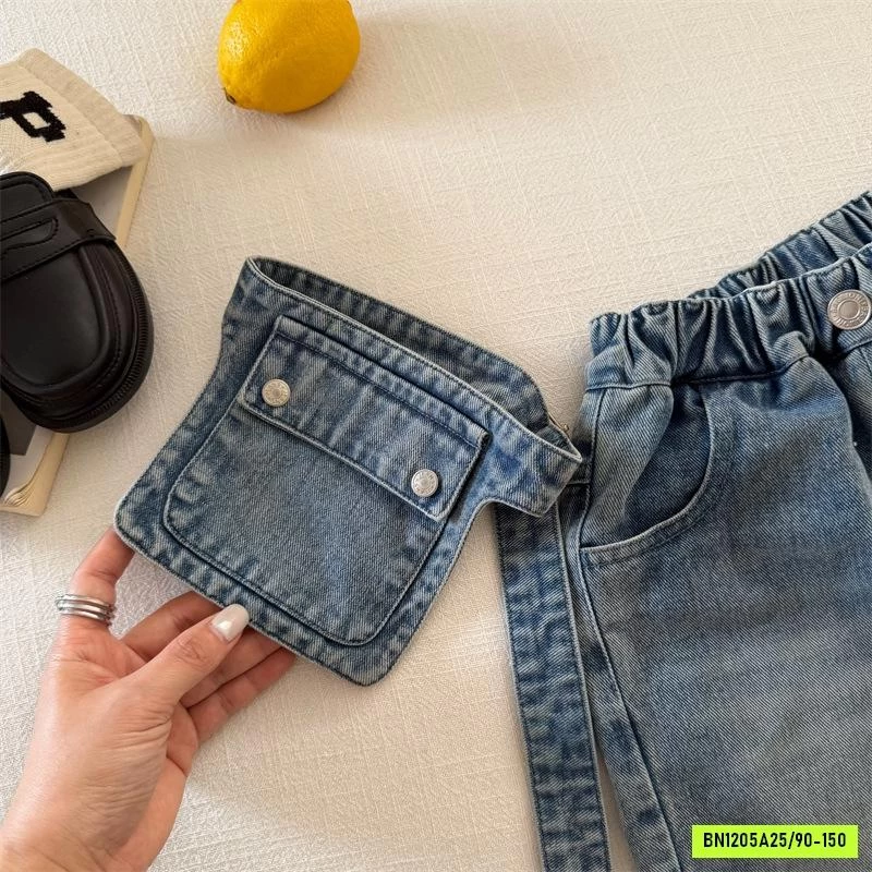 SHORT JEANS KÈM TÚI NHỎ ĐEO HÔNG MMY