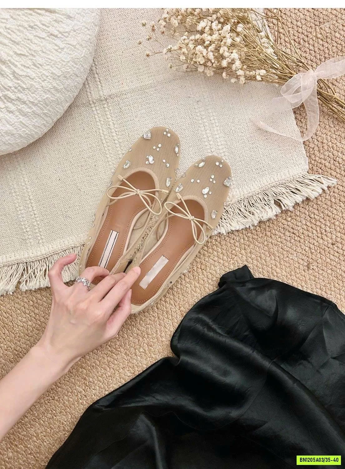 GIÀY LƯỚI ĐÍNH ĐÁ NỮ