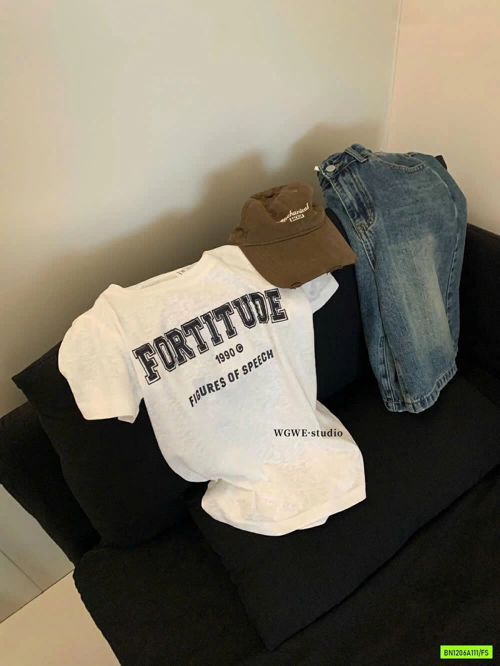 ÁO THUN CỔ TRÒN CHỮ WG.WE