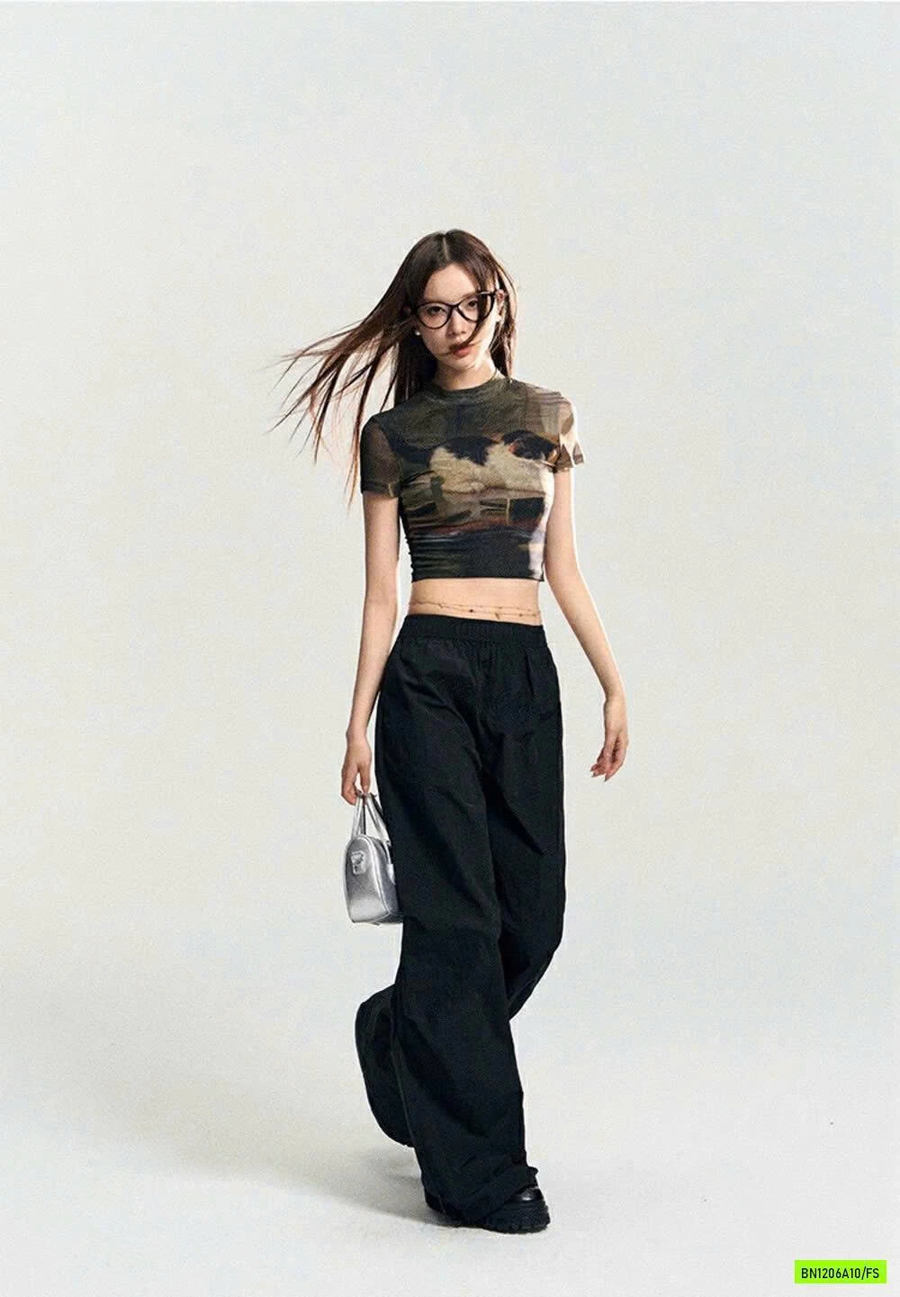 CROPTOP LƯỚI MÈO CON WG.WE