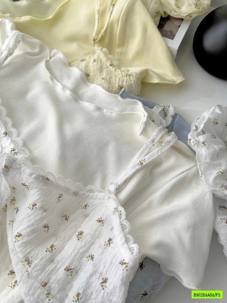 ÁO THUN KÈM ÁO 2 DÂY REN HOA