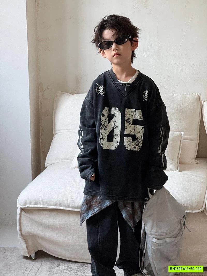 ÁO BẠC MÀU SỐ 05 MIX QUẦN NỈ SUÔNG