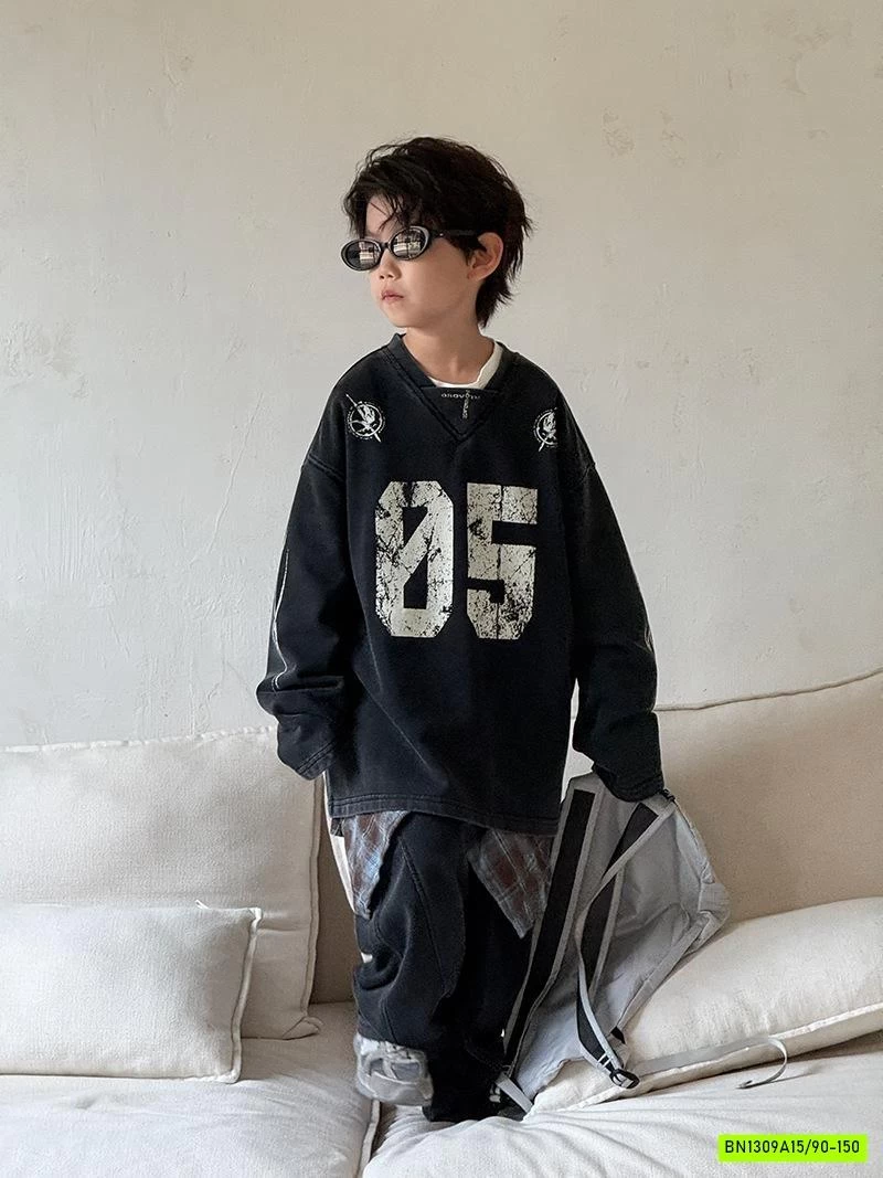 ÁO BẠC MÀU SỐ 05 MIX QUẦN NỈ SUÔNG