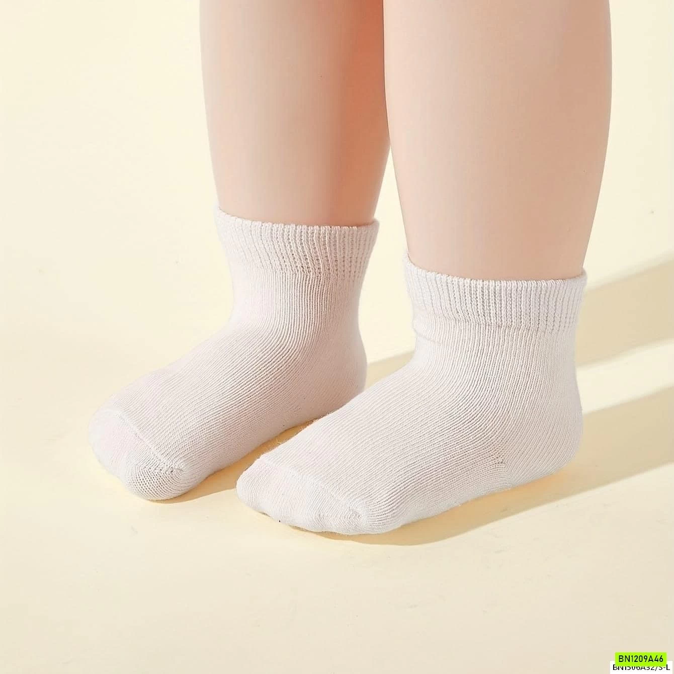 SÉT 5Đ TẤT TRẮNG CỔ NGẮN