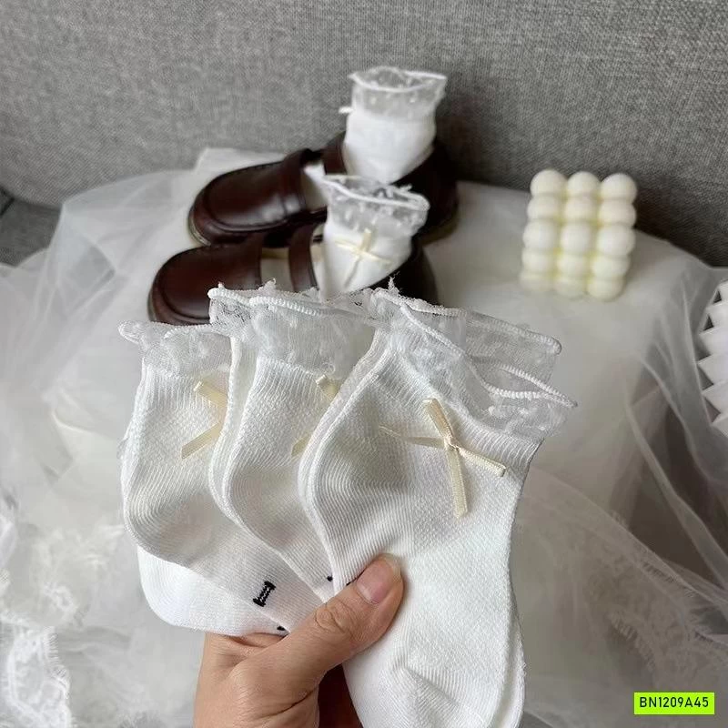 SÉT 5Đ TẤT PHỐI REN TIỂU THƯ