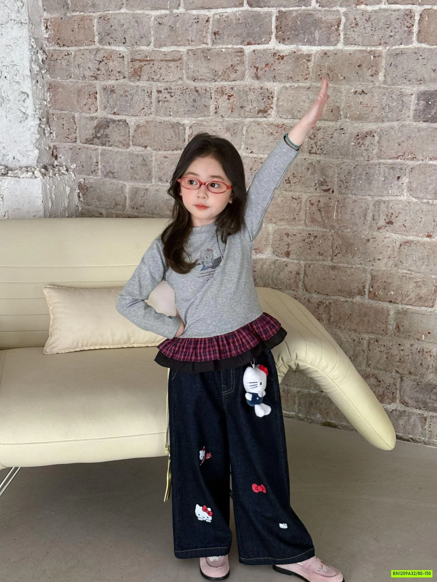 JEANS SUÔNG KÈM GẤU BÔNG KITTY