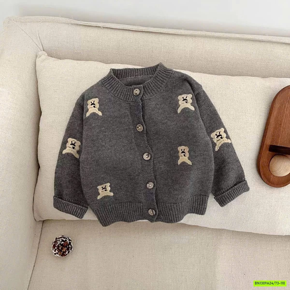 CARDIGAN THÊU GẤU