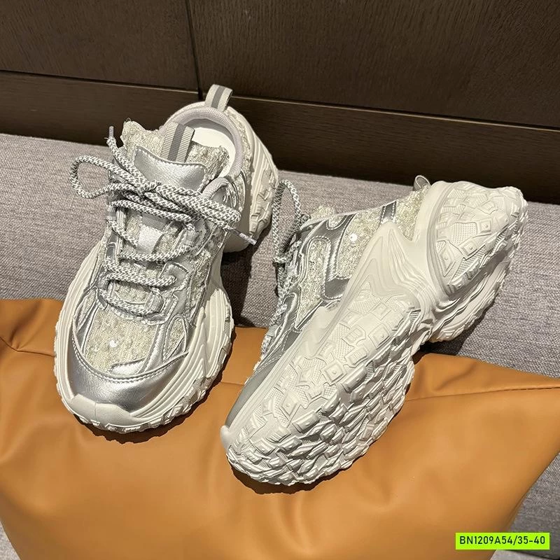 SỤC THỂ THAO ĐẾ ĐINH