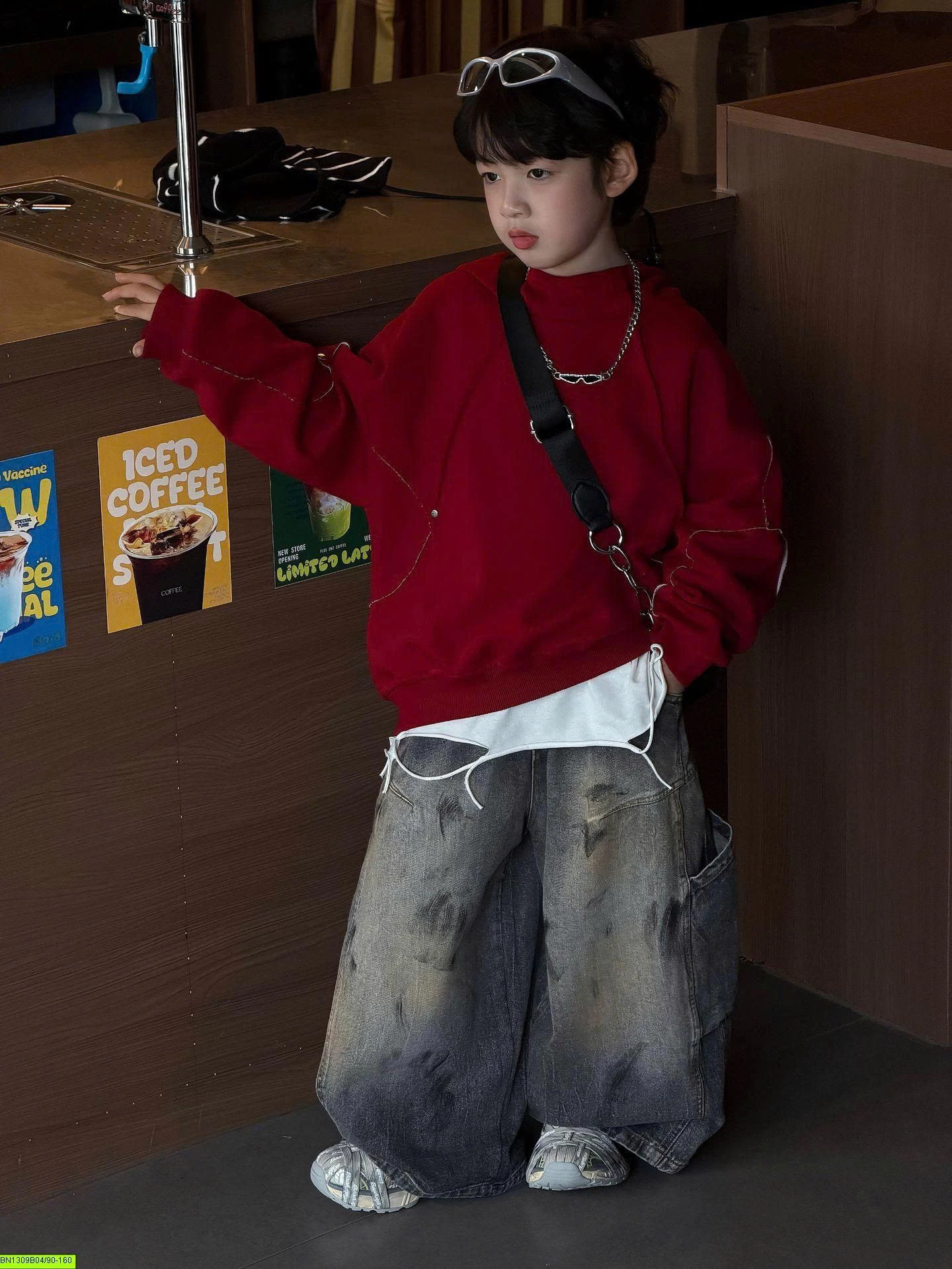 ÁO NỈ CHỮ NỔI