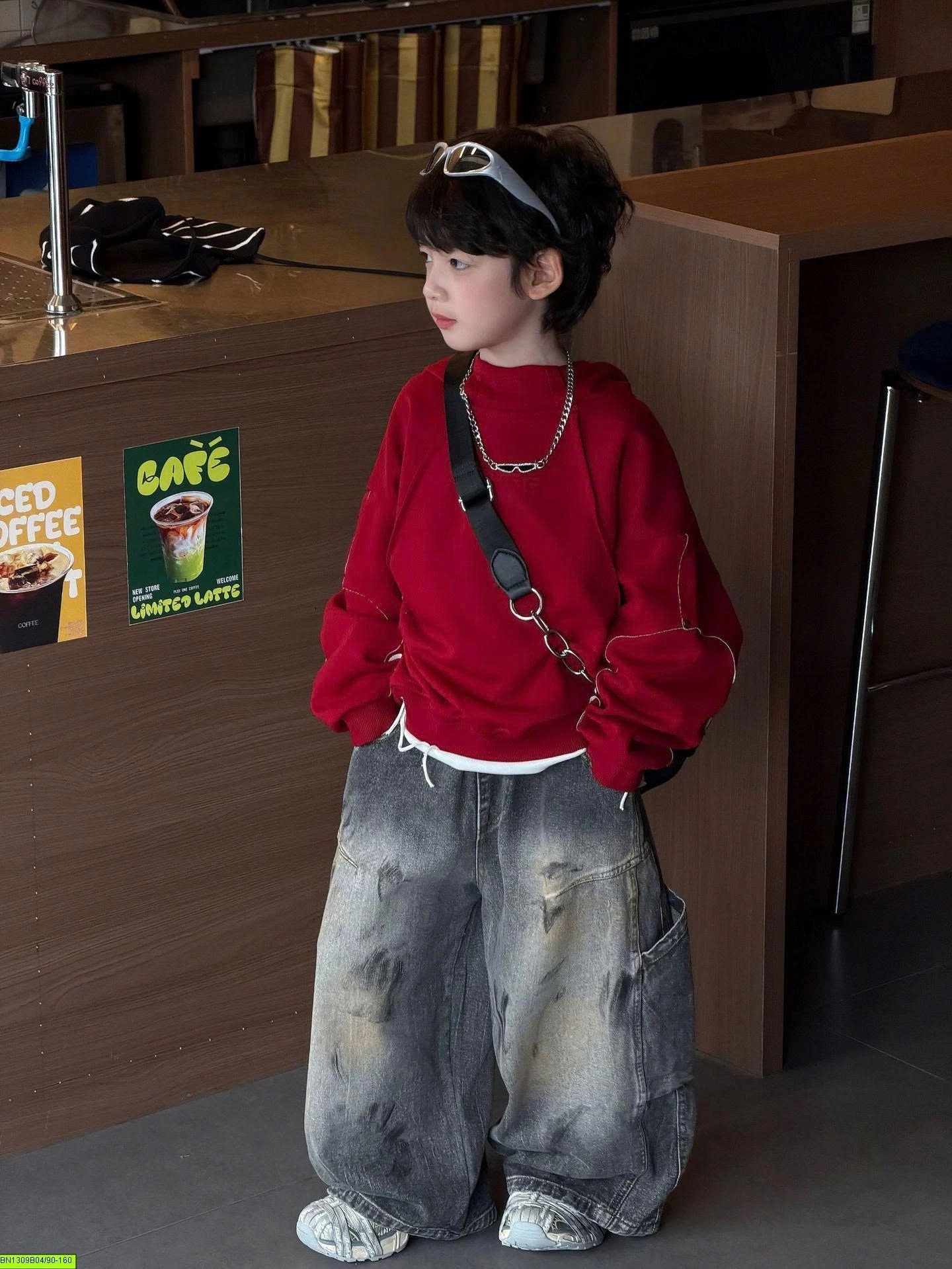 ÁO NỈ CHỮ NỔI