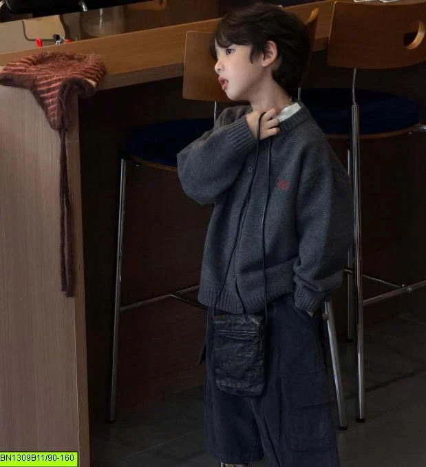 ÁO KHOÁC LEN TRƠN ĐÓNG CÚC TAIRUS