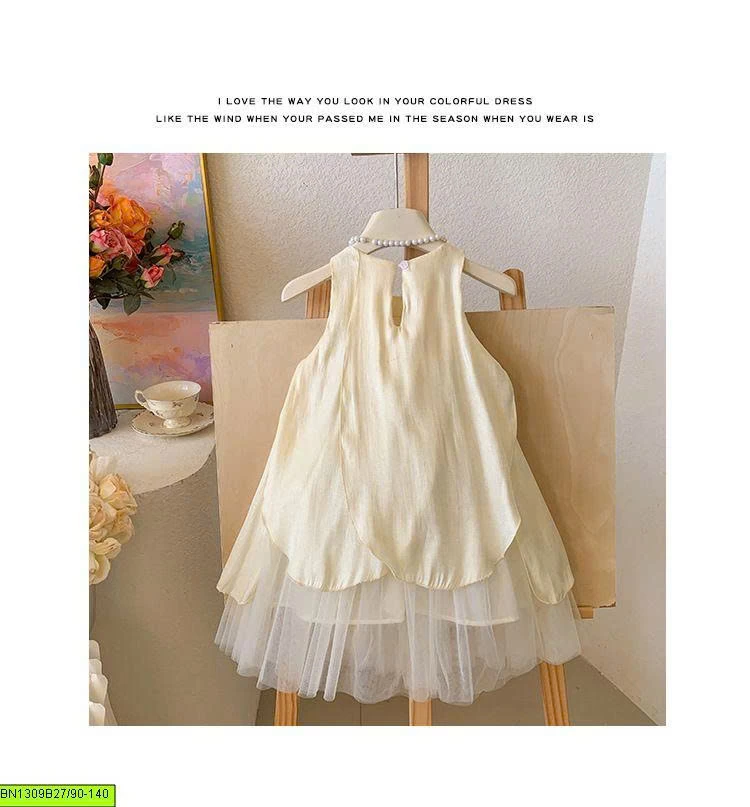 ĐẦM CỔ YẾM GẮN HOA 3D