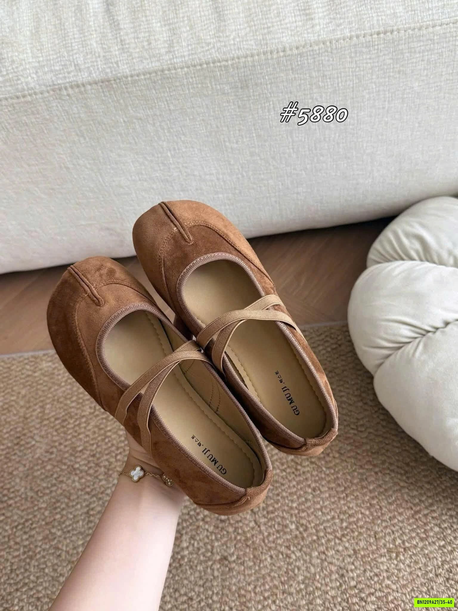 GIÀY BỆT MARY JANE KIỂU RETRO