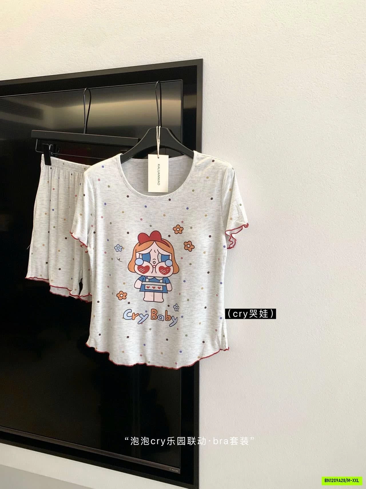 ĐỒ NGỦ HOẠ TIẾT KÈM BRA