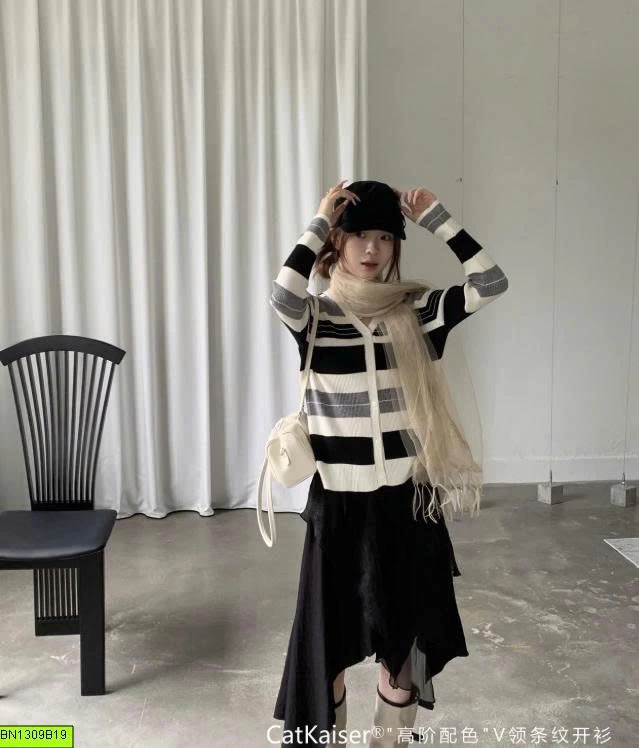 ÁO CARDIGAN LEN KẺ NGANG