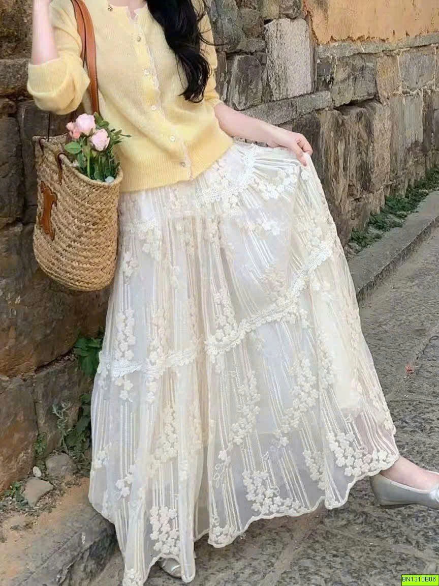 CHÂN VÁY TRẮNG- REN TẦNG