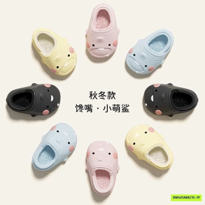 GIÀY NHỰA LÓT LÔNG DỄ THƯƠNG