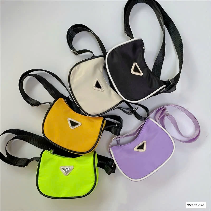 TÚI ĐEO CHÉO TAG PRD