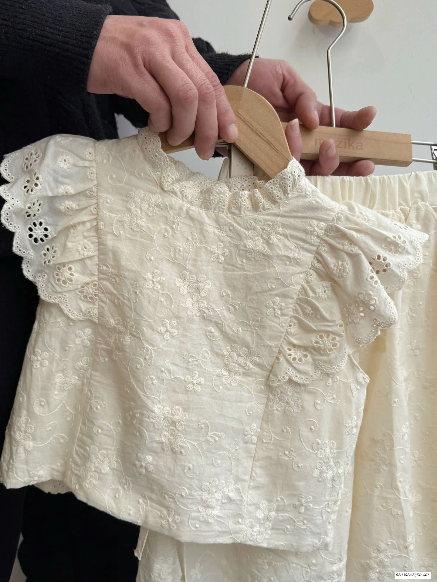 SÉT THÔ CÁNH TIÊN THÊU NỔI