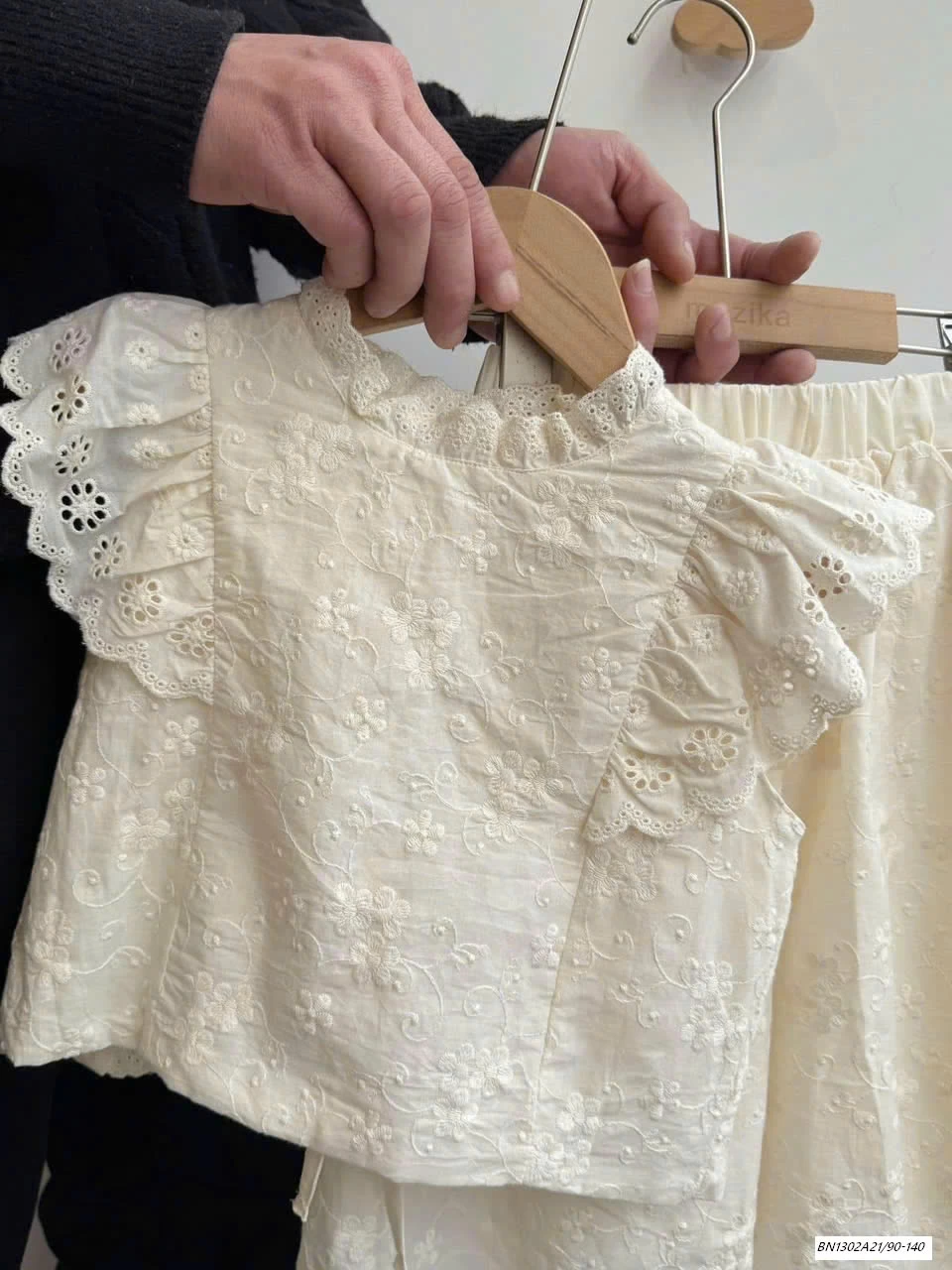 SÉT THÔ CÁNH TIÊN THÊU NỔI