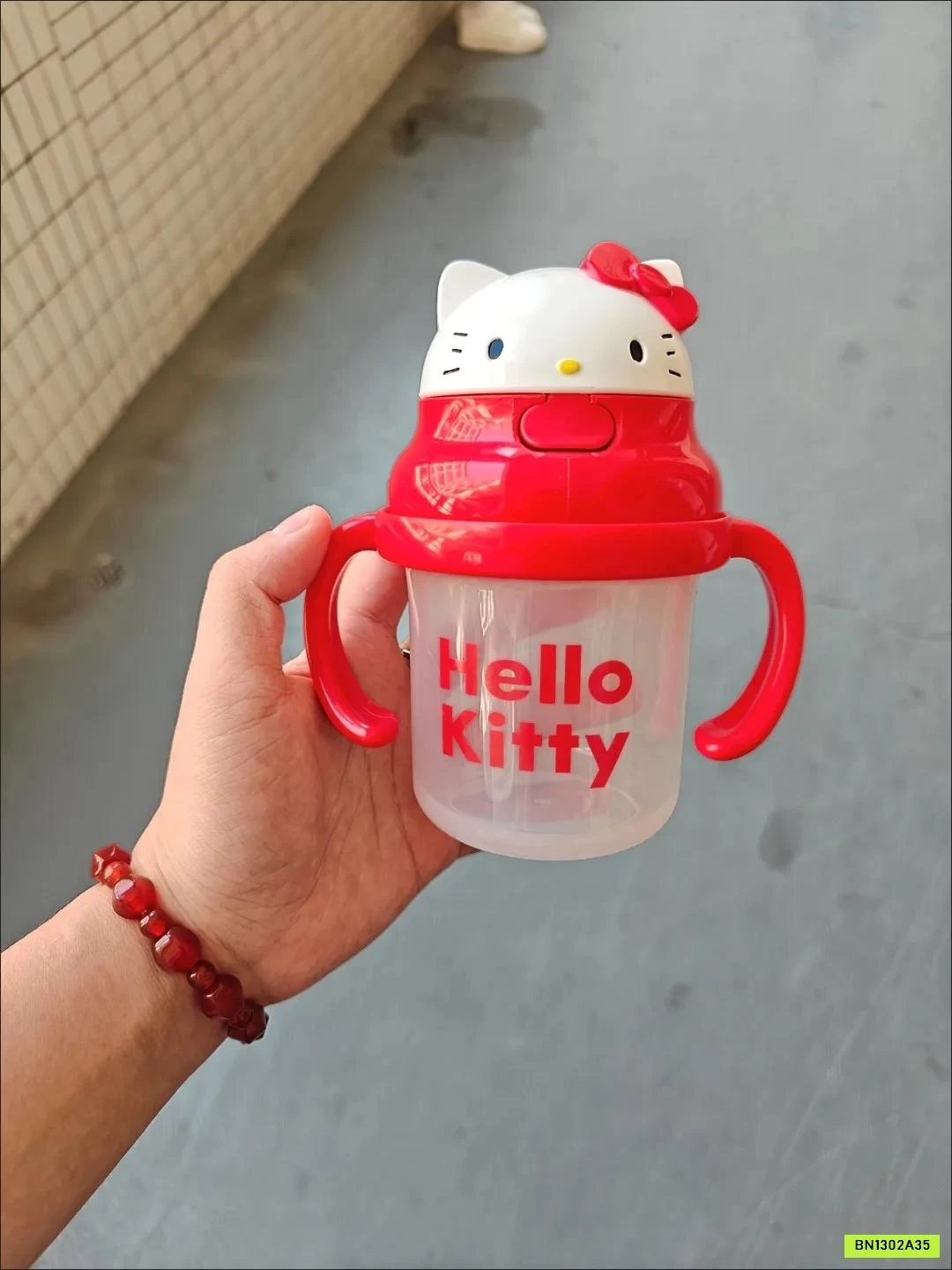 BÌNH NƯỚC HELLO KITTY