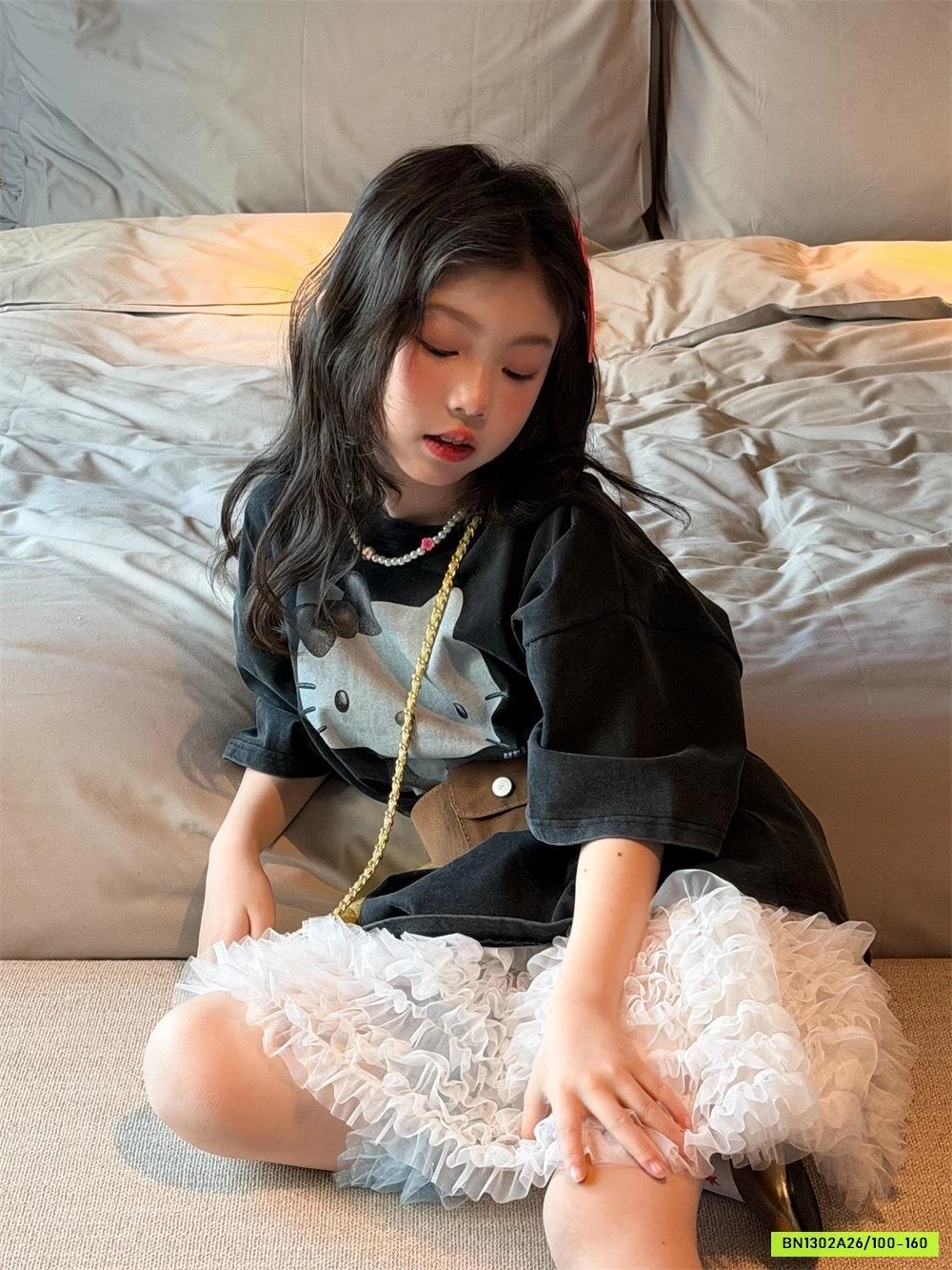 ÁO THUN ĐEN KITTY DÁNG RỘNG