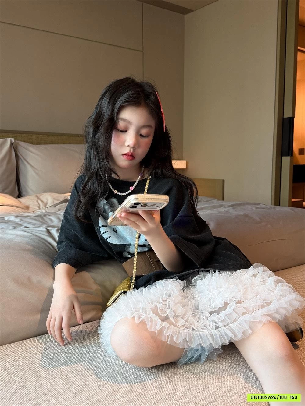 ÁO THUN ĐEN KITTY DÁNG RỘNG