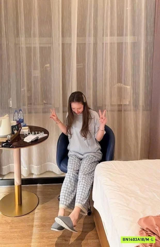 BỘ MẶC NHÀ QUẦN CARO MOTIE