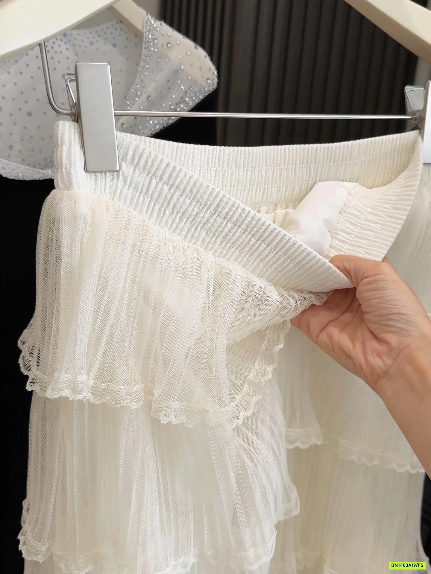 CHÂN VÁY VOAN TẦNG ANNA DÁNG DÀI