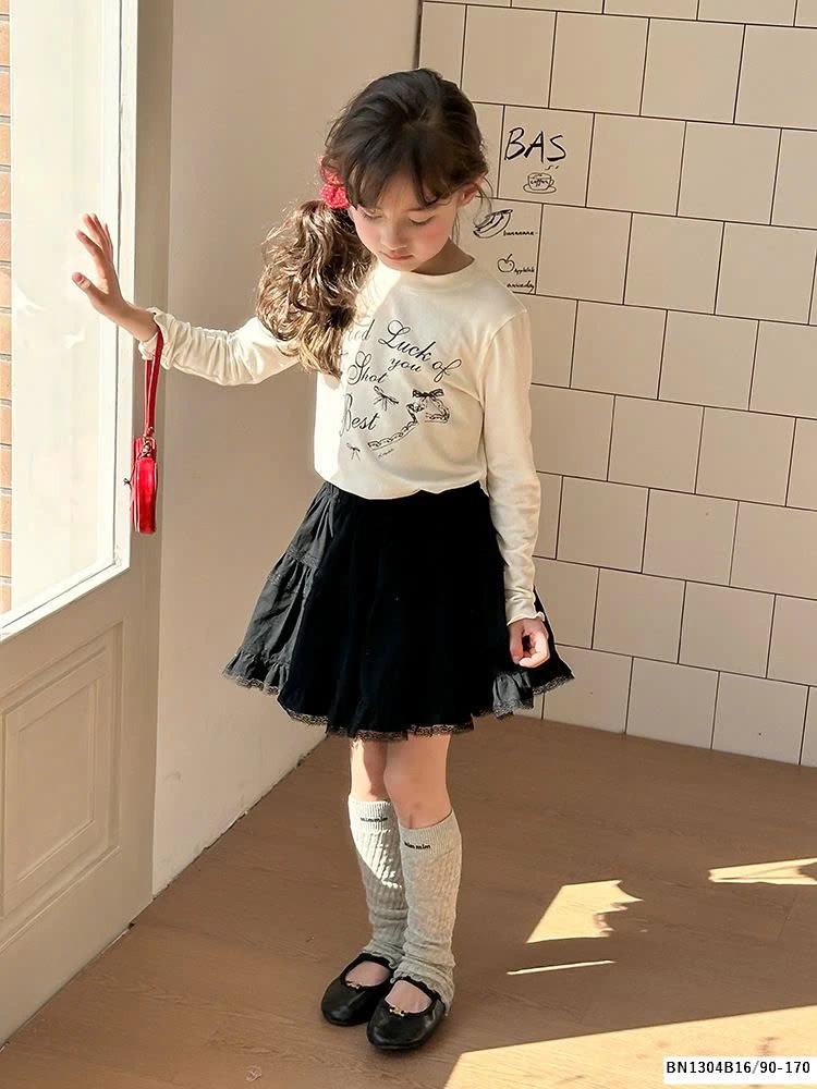 CHÂN VÁY REN TẦNG AMBB 25A001