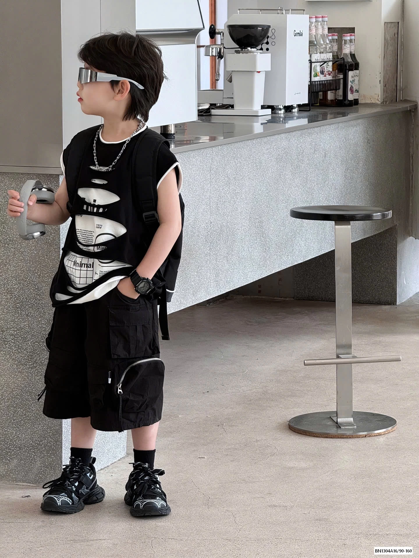 TANKTOP RÁCH CÁ TÍNH TAIRU