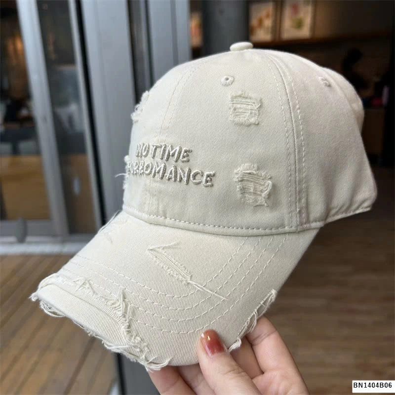 MŨ KẾT RÁCH THÊU CHỮ