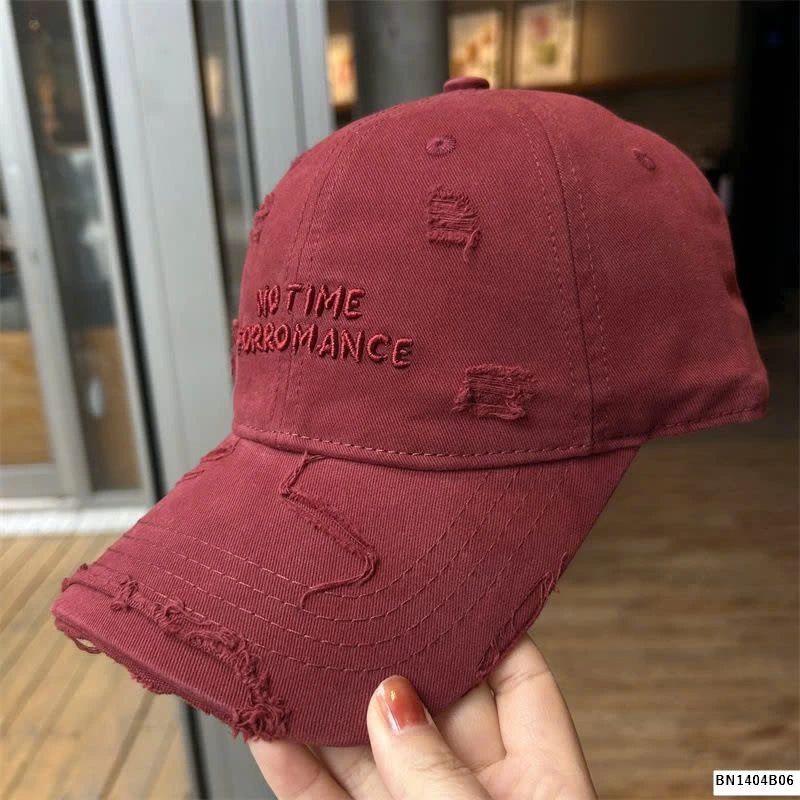 MŨ KẾT RÁCH THÊU CHỮ