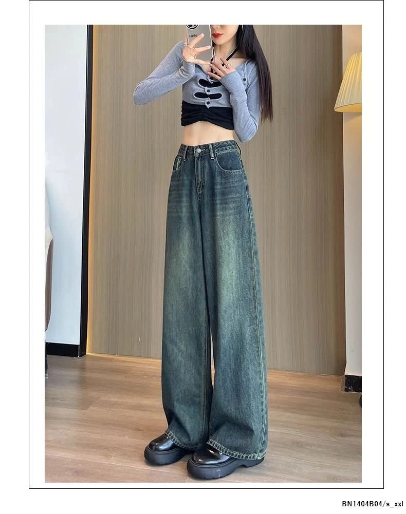 QUẦN JEAN SUÔNG GẤU IN HOA