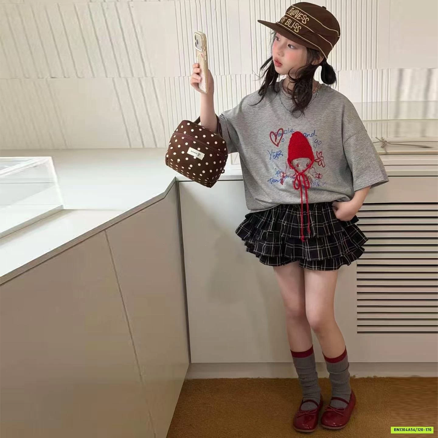 ÁO THUN CÔ GÁI MŨ ĐỎ SZ ĐẠI